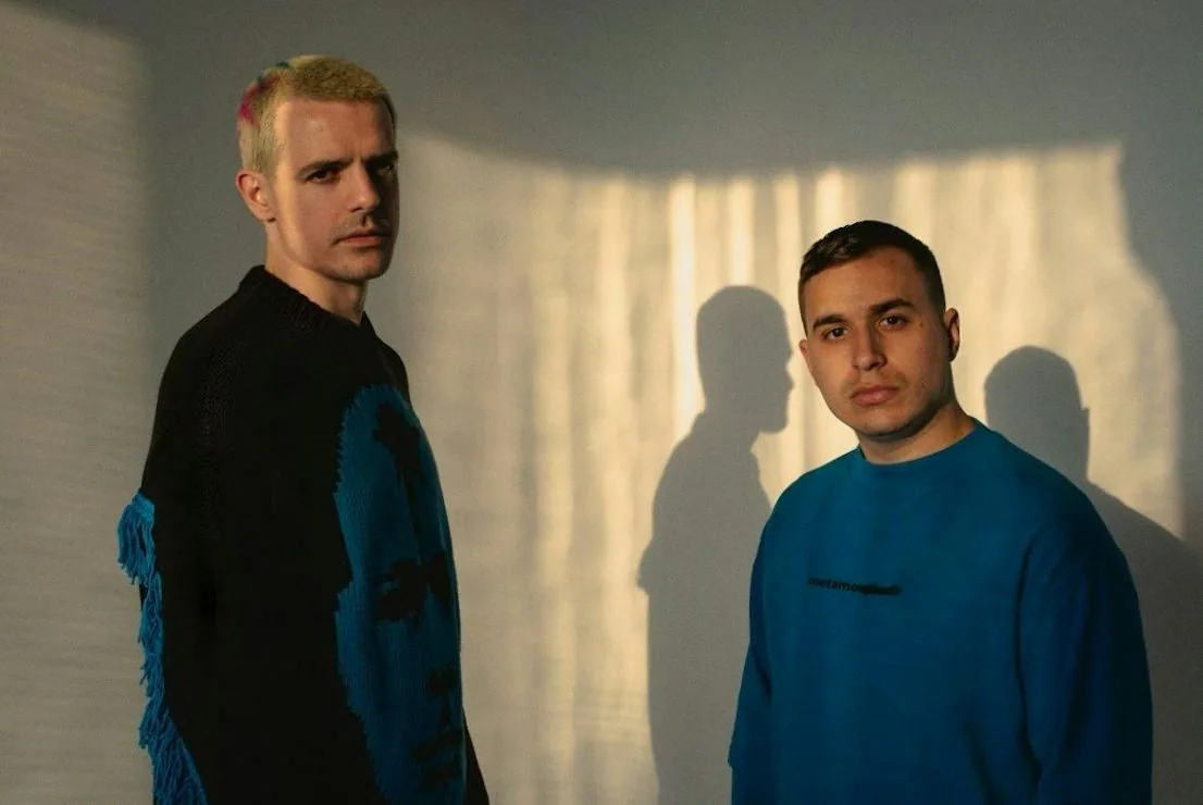 999999999 & Charlie Sparks — achtergrondafbeelding