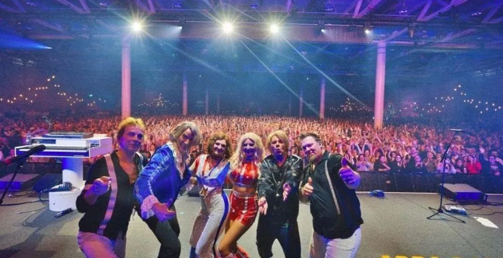 ABBA Gold - The Concert Show — achtergrondafbeelding