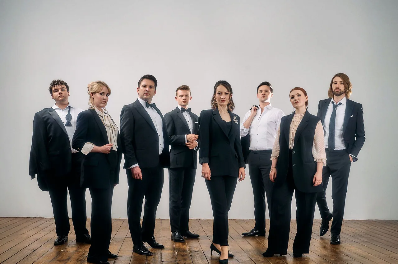 Amsterdam Sinfonietta & VOCES8 — background image