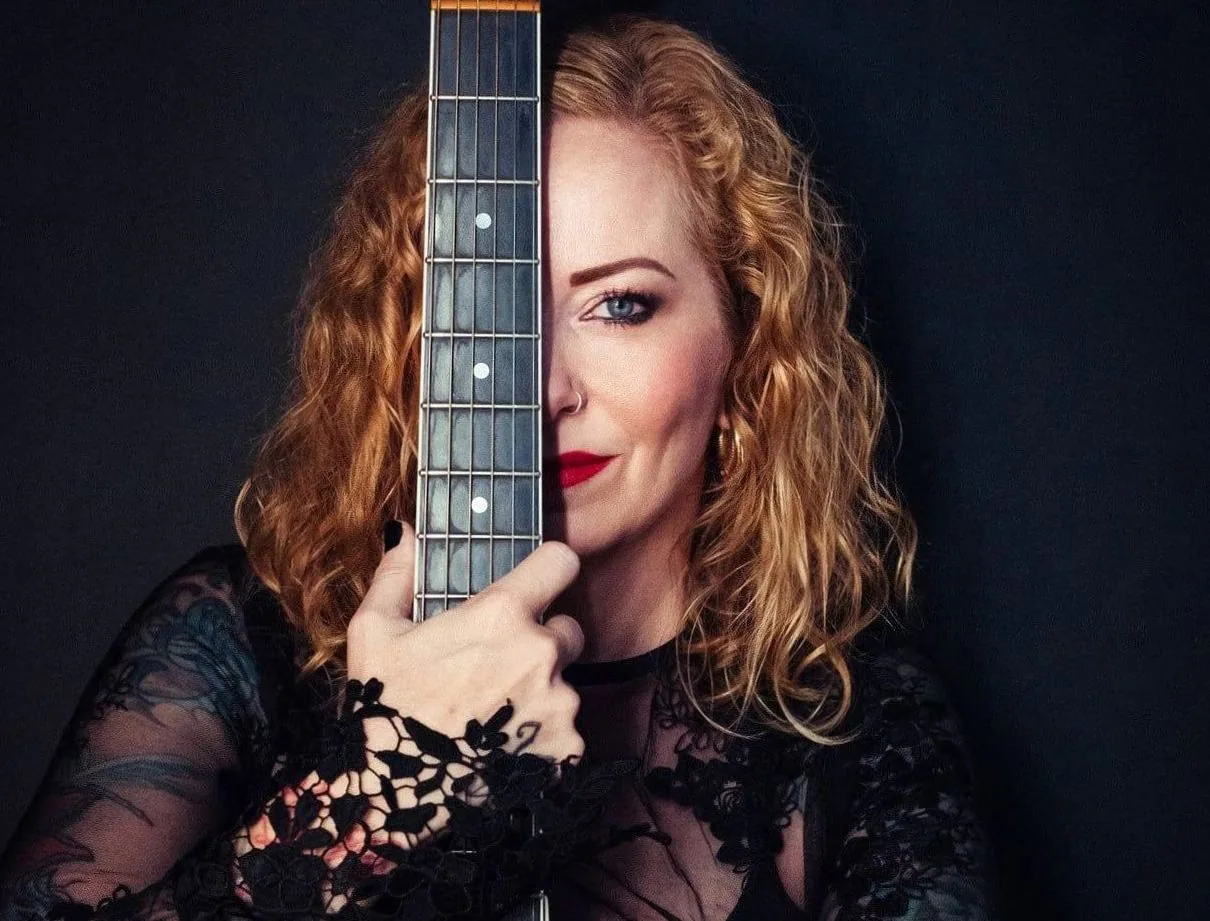 Anneke van Giersbergen — achtergrondafbeelding