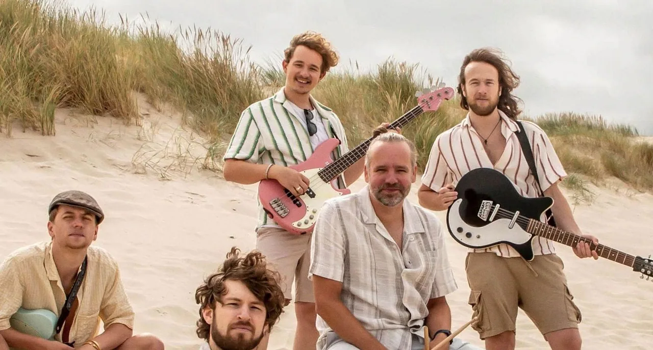 Beach Boys Best — background image