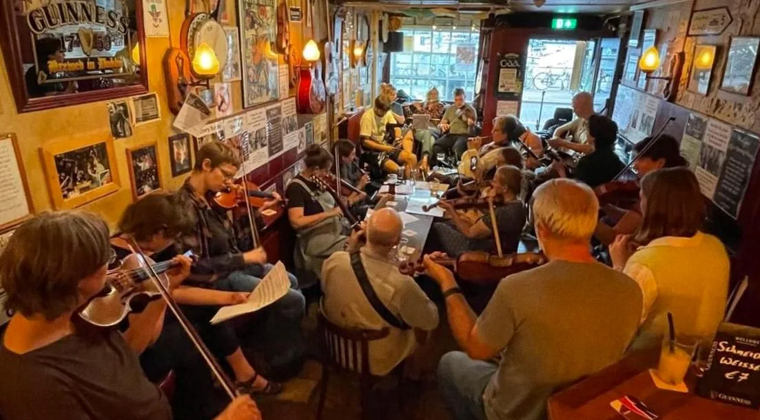 Beginner Session · Mulligans Irish Music Bar, Amsterdam · Mon, 26 Oct 2026