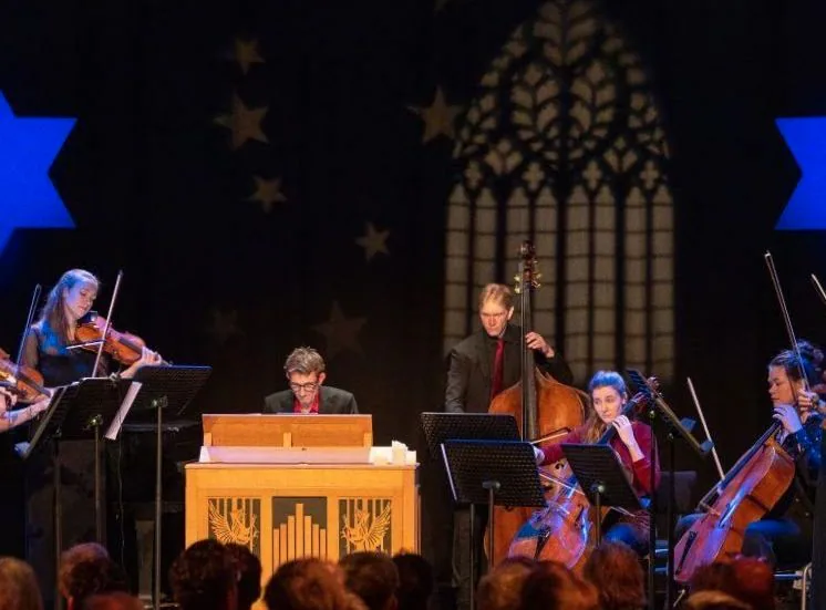Beroemde Italiaanse kerstconcerten — achtergrondafbeelding