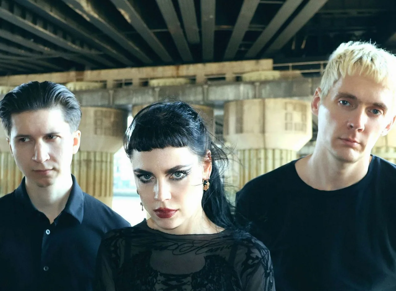 Black Doldrums (UK) + support · Vera, Groningen · do 15 apr 2027
