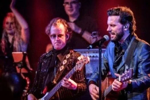 Bouke & The Elvis Matters Band — achtergrondafbeelding