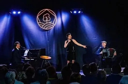 C’est Ma Vie · Theater De Molen, Beuningen · zo 21 feb 2027