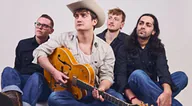 campfire concert met Dom Glynn & his sunday best · de Tweelingen B&B, SCHOONLOO · wo 7 okt 2026