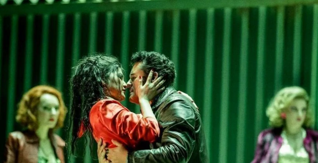 Carmen - The Royal Opera — achtergrondafbeelding