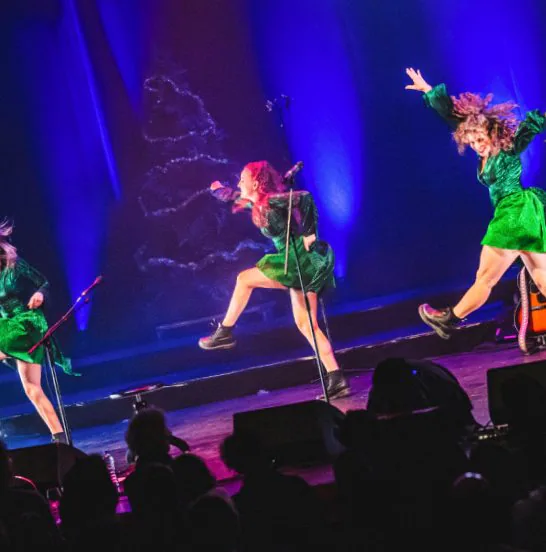 Clean Pete's Kerstshow | Grenswerk — achtergrondafbeelding