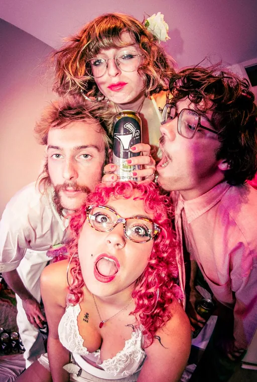 Clitteband + Naaimachine + Vingerhoed · De Volharding, Haarlem · vr 27 nov 2026