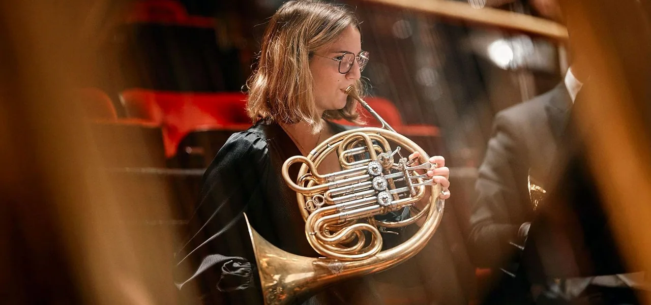 Close-up Concertgebouworkest: Musique de scène — background image