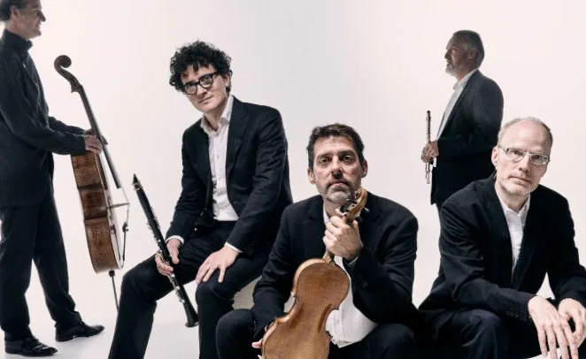 Contrasts for three instruments - Het Collectief · Theater aan het Vrijthof, Maastricht · Sun, 2 May 2027