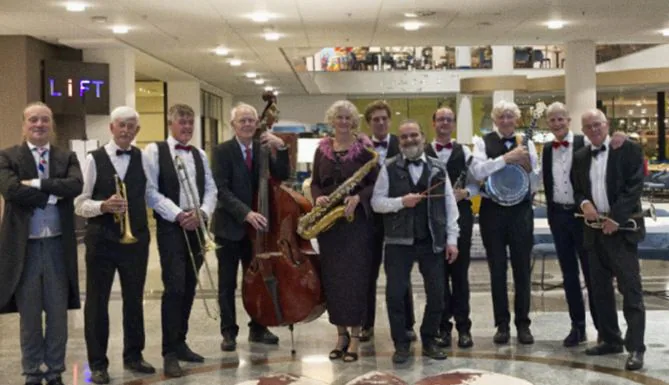 CRAZY TUNES JAZZ BAND — achtergrondafbeelding