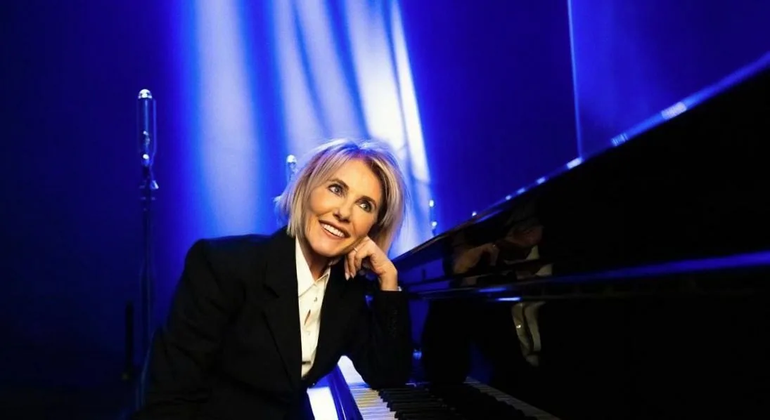 Dana Winner — background image
