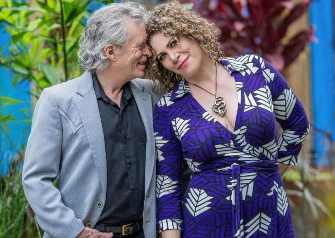 Dayna Kurtz & Robert Maché — achtergrondafbeelding
