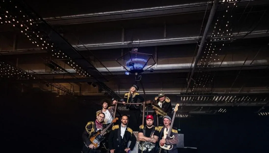 De Coronas · TheaterHotel De Oranjerie, Roermond · Sat, 22 May 2027