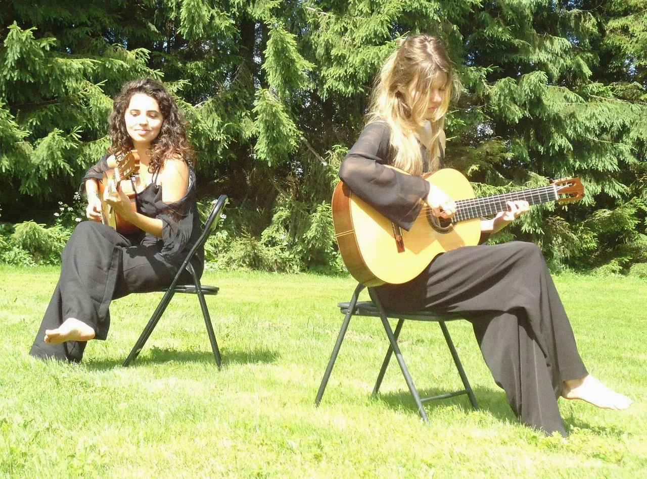 Duo 12-21: Klassieke & elektrische gitaren · Splendor Amsterdam, Amsterdam · ma 12 okt 2026