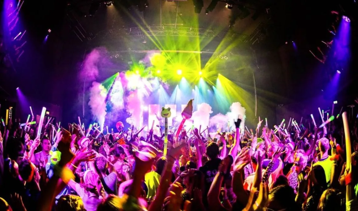 Foute Feestje met Qmusic The Party FOUT! · Grenswerk, Venlo · za 12 dec 2026