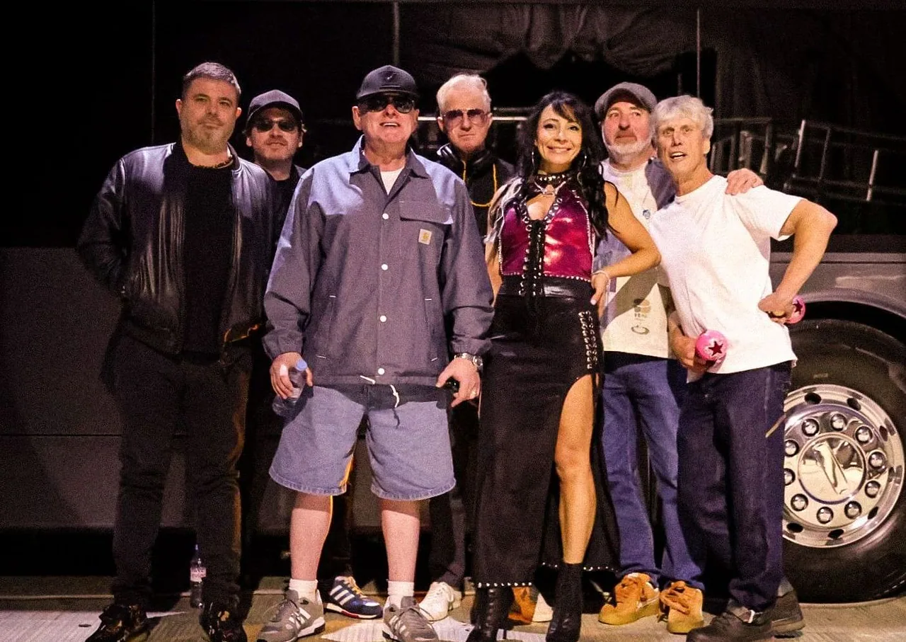 Happy Mondays · TivoliVredenburg, Utrecht · wo 27 jan 2027
