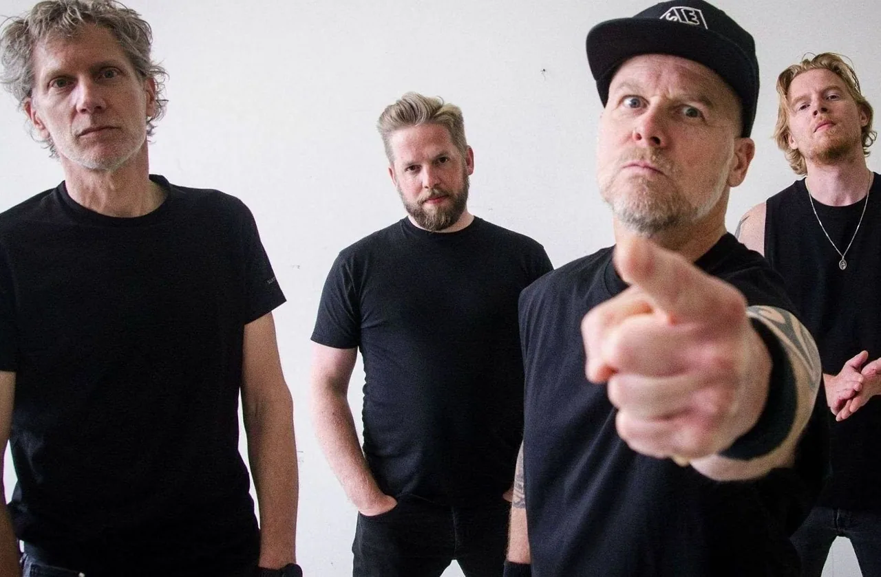 Heideroosjes + support · Vera, Groningen · Sat, 13 Mar 2027