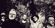 Her Majesty - Neil Young & Crazy Horse · Theater De Lampegiet, Veenendaal · di 20 okt 2026