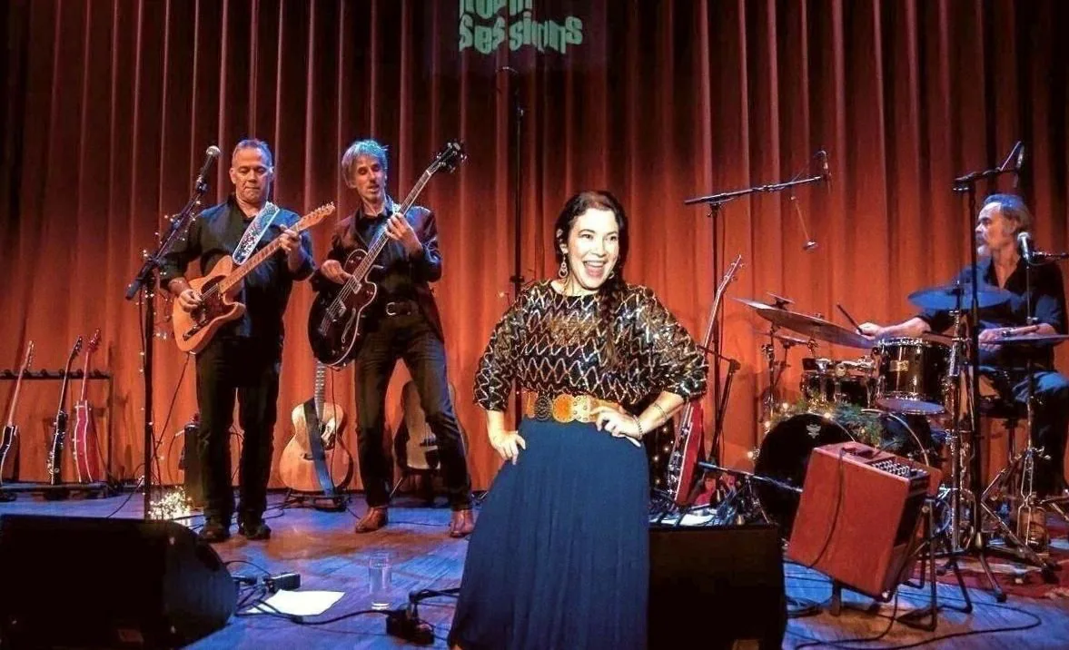 HIDDEN XMAS DELUXE 2026 met Candace Lacina (The Hello Darlins) · Dn Hiemel, Maastricht · di 22 dec 2026