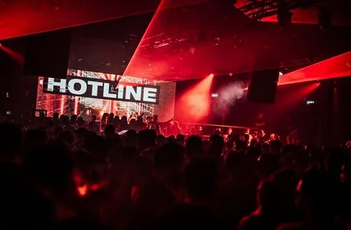 HOTLINE presents Lisa Korver & Paige Tomlinson · Complex Maastricht, Maastricht · za 28 nov 2026