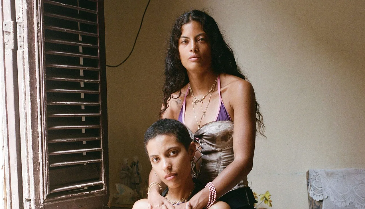 Ibeyi · Tolhuistuin, Amsterdam · Tue, 15 Dec 2026