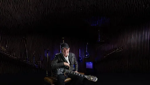 Jan Akkerman · TheaterHotel De Oranjerie, Roermond · zo 18 apr 2027