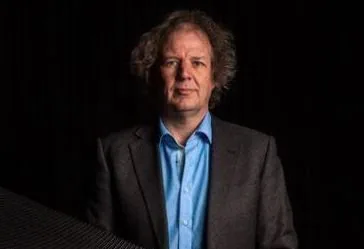 Jeroen van Veen · Cpunt (formerly Schouwburg De Meerse), Hoofddorp · zo 11 apr 2027