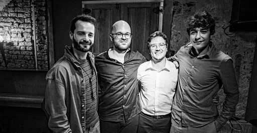 Joan Fort Trio & Ben van Gelder - Joan Fort Trio · Theater De Omval, Diemen · zo 25 apr 2027