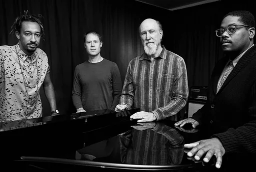 John Scofield Combo 75 · LantarenVenster, Rotterdam · di 23 feb 2027