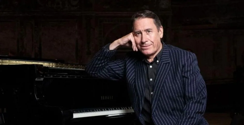 Jools Holland · Chassé Theater, Breda · ma 8 mrt 2027