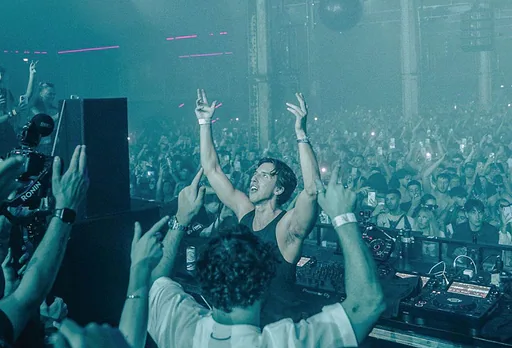 Josh Baker · Westergasfabriek, Gashouder, Amsterdam · zo 25 okt 2026