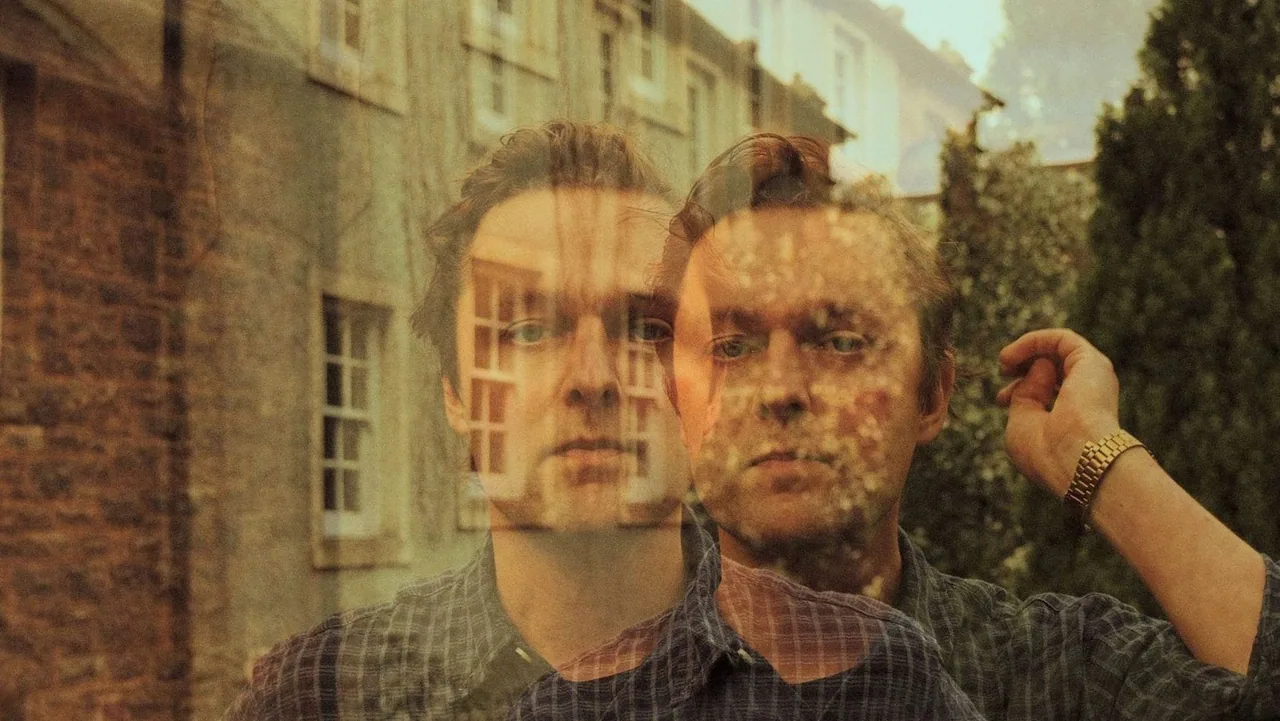 Joshua Burnside — achtergrondafbeelding