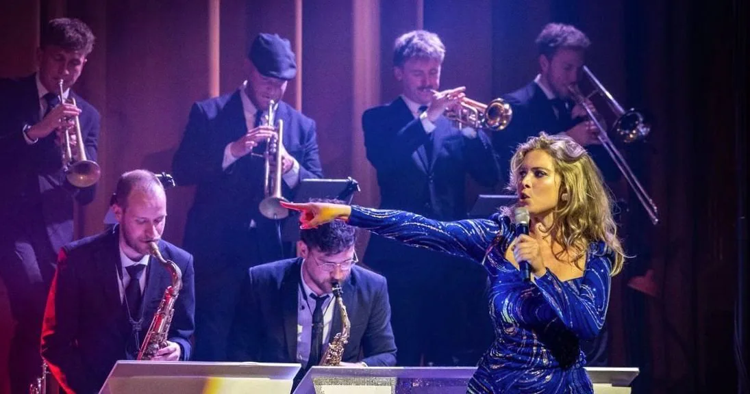 JULIE HUARD · Theater de Speeldoos, Baarn · za 28 nov 2026
