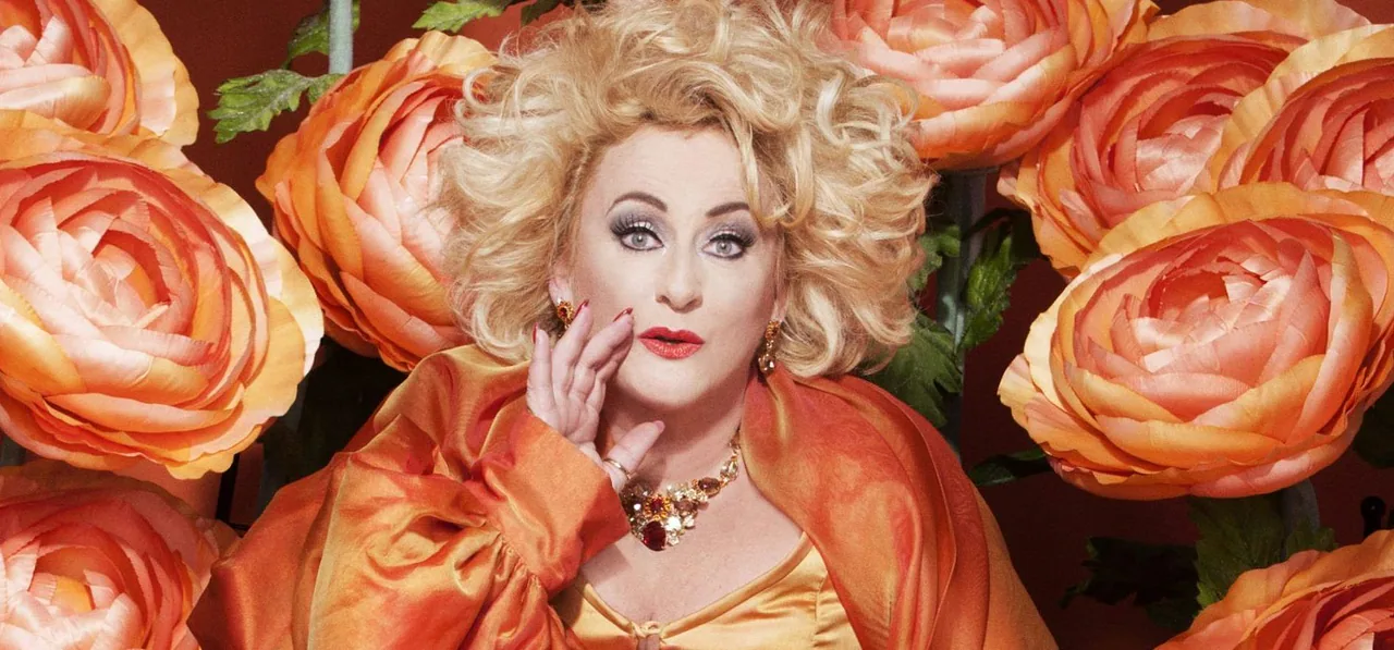 Karin Bloemen | Renaissance 2.0 — achtergrondafbeelding