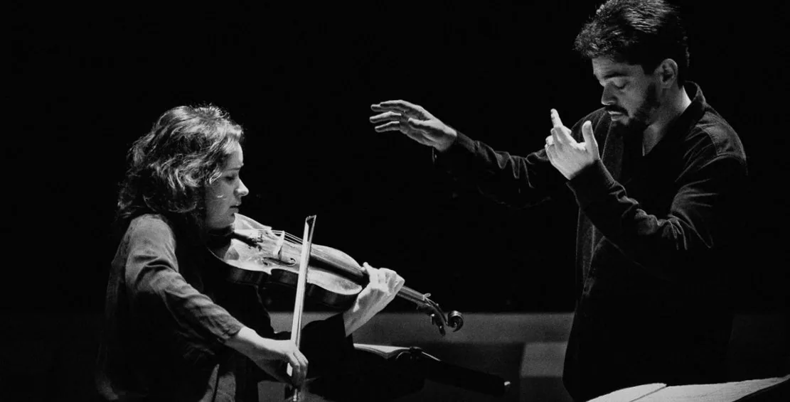 Kopatchinskaja speelt Prokofjev Symfonisch — achtergrondafbeelding