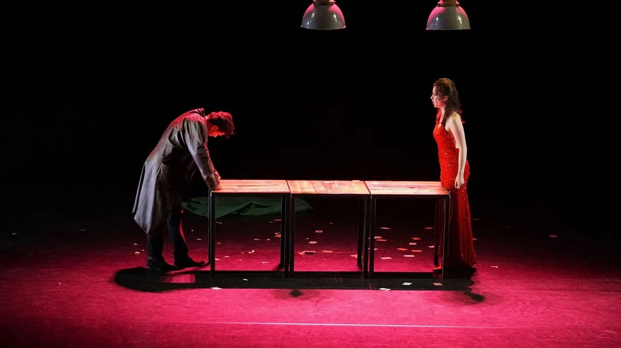 La Traviata — achtergrondafbeelding