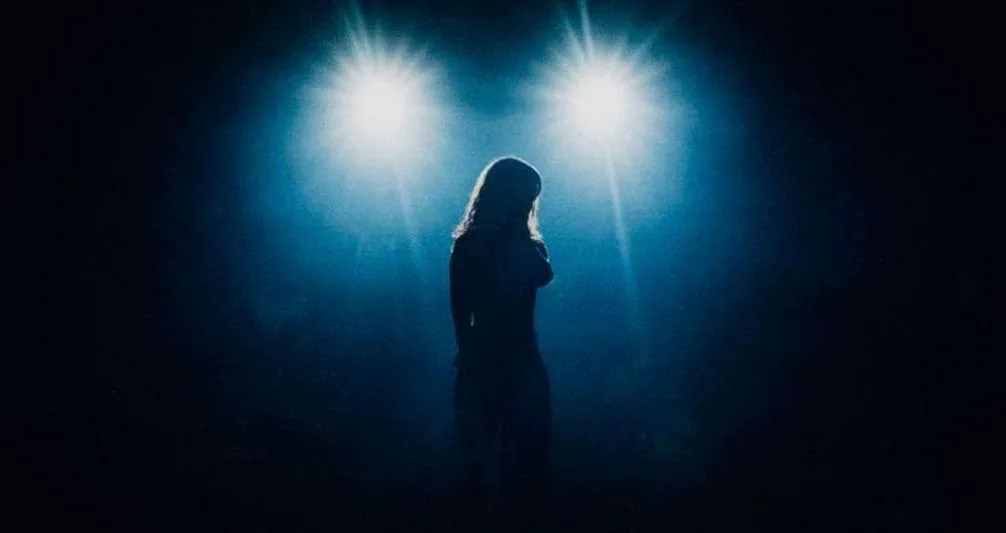 LAKSHMI - Here, I am alone with You — achtergrondafbeelding