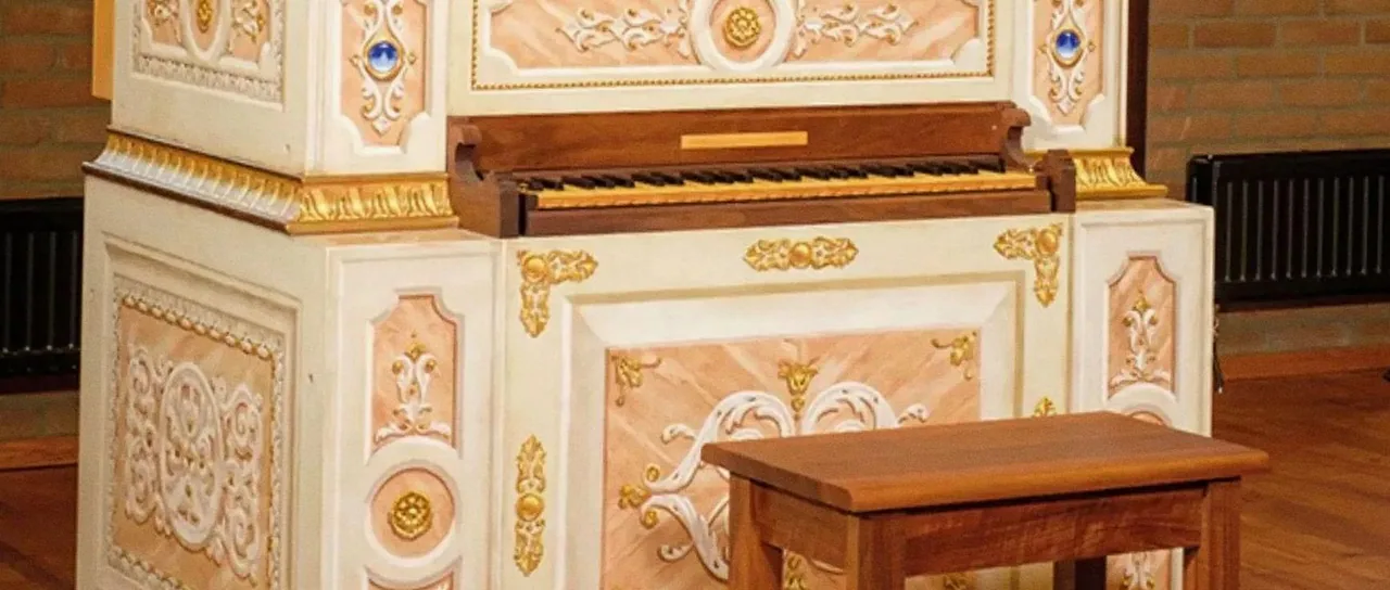 Le Nuove Musiche — achtergrondafbeelding
