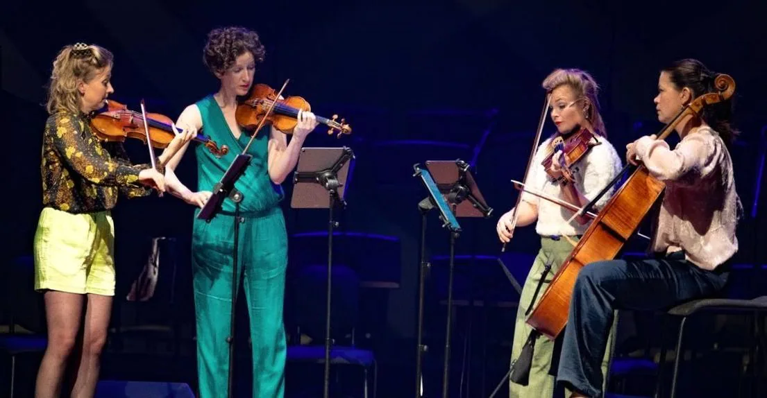Little Blue Something - Ragazze Quartet + Nationaal Vrouwen Jeugdkoor e.a. · Muziekgebouw aan 't IJ, Amsterdam · do 28 jan 2027