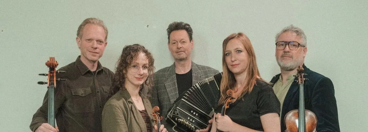 Matangi Quartet & Carel Kraayenhof — background image