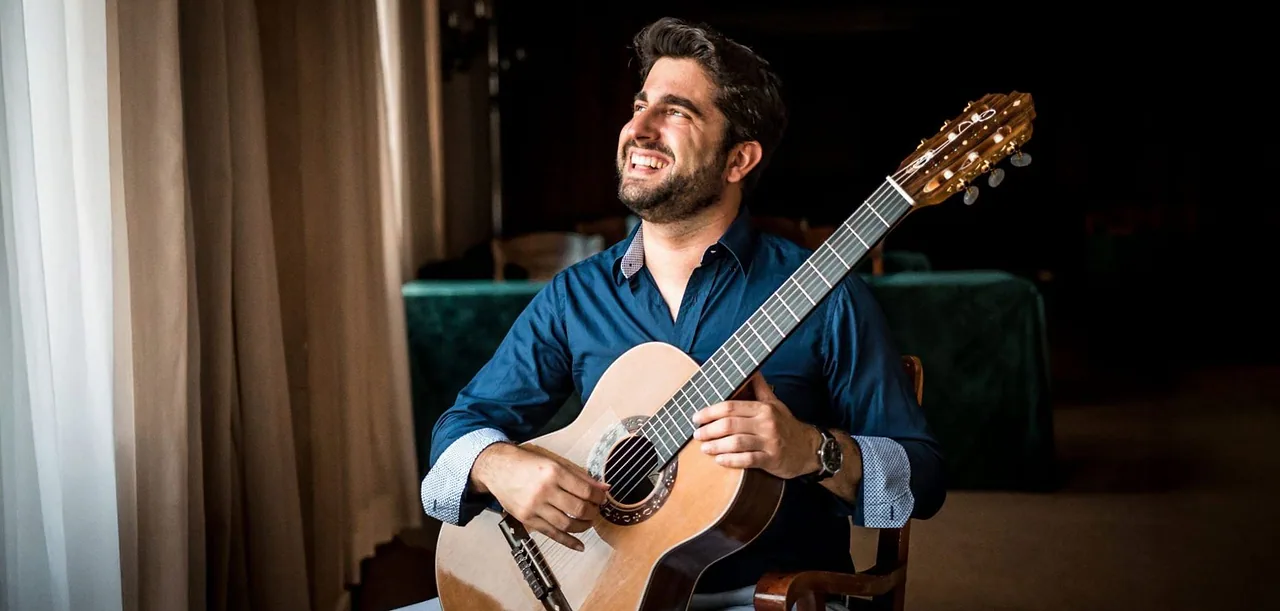 Meesters op de gitaar: Rafael Aguirre - van Giuliani tot Chopin · Het Concertgebouw, Amsterdam · Sat, 27 Feb 2027