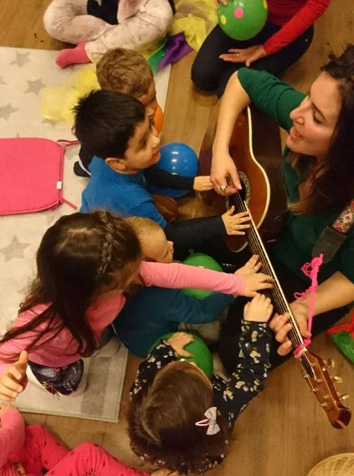 Melodies around the world by Susana Raya & Jeroen Vierdag · Teatro Munganga, Amsterdam · zo 29 nov 2026