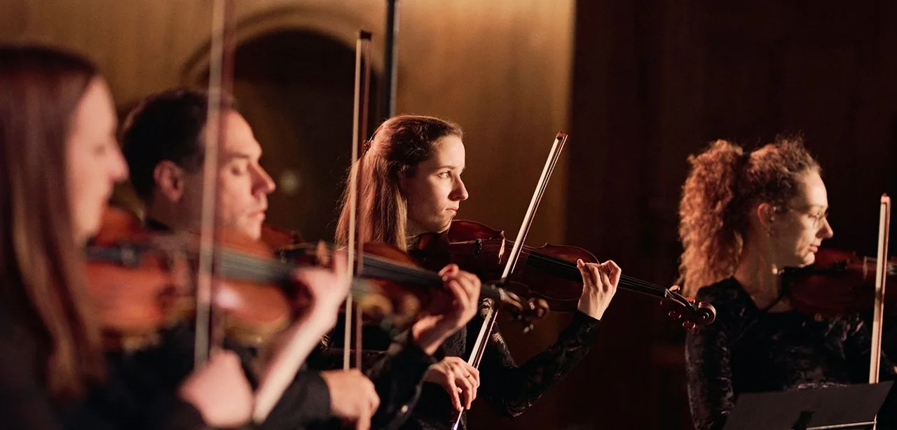 Moving Talent: Van talent naar podium — achtergrondafbeelding