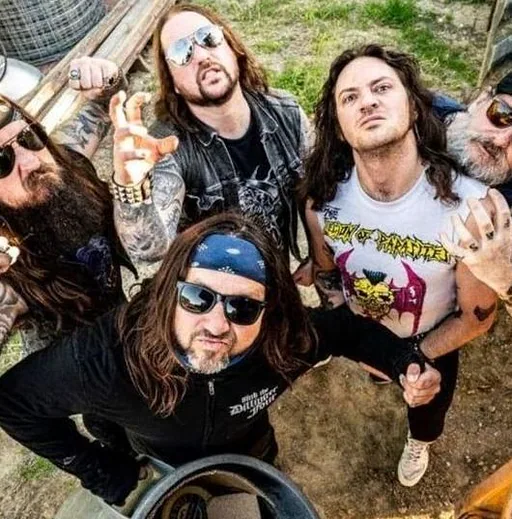 Municipal Waste · Dynamo, Eindhoven · ma 10 aug 2026