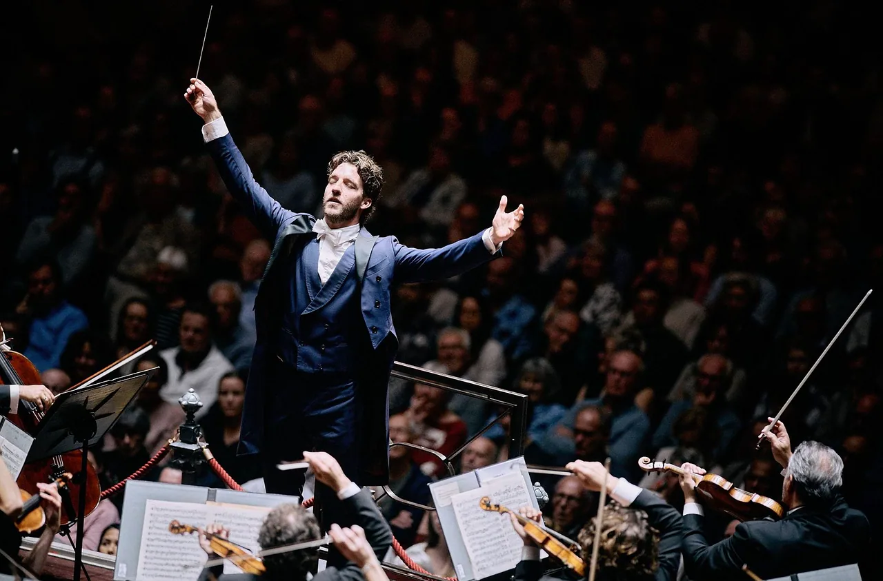 Nederlands Philharmonisch · TivoliVredenburg, Utrecht · zo 9 mei 2027