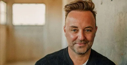 Niels Geusebroek - Because of You · Theater de Kampanje, Den Helder · vr 5 feb 2027