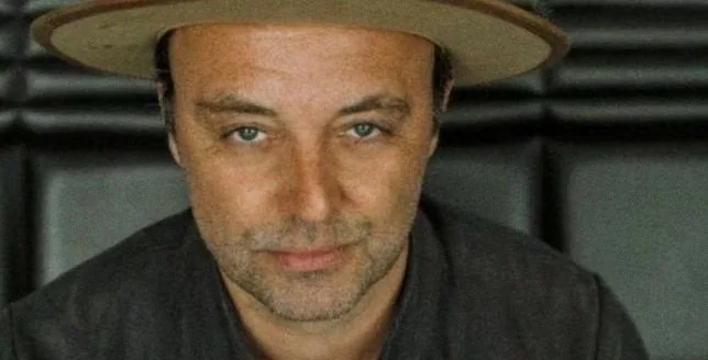 Niels Geusebroek sings Coldplay — achtergrondafbeelding